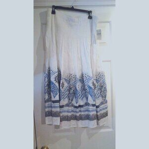 Jacquard Border skirt